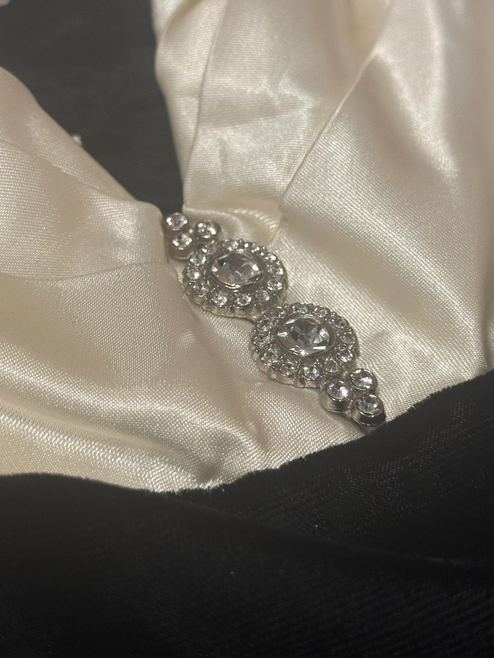 Jessica McClintock Gunne Sax black velvet Tuxedo style evening gown